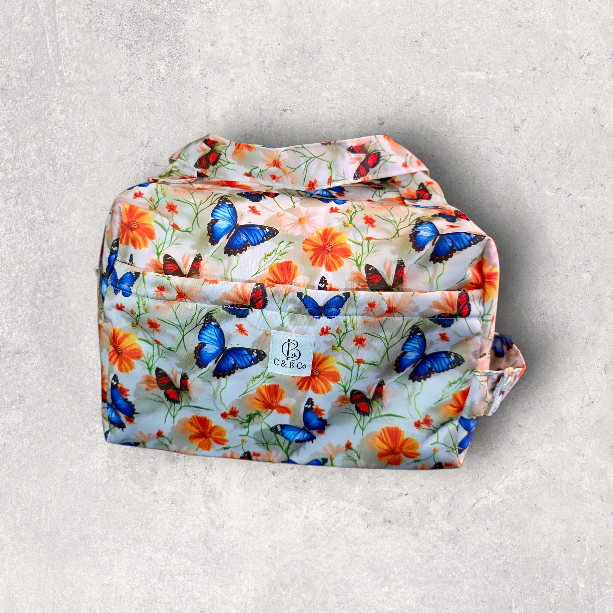 Fly Free Diaper Duffle — Waterproof Baby Bag with Matching Mini Wet Bag - Image 2